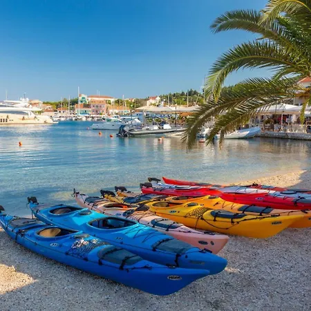 Margarita فيلة كاتيليوس